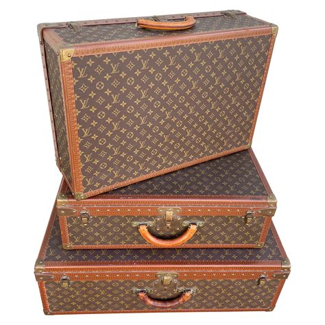 louis vuitton suitcase used|Louis Vuitton hard suitcase.